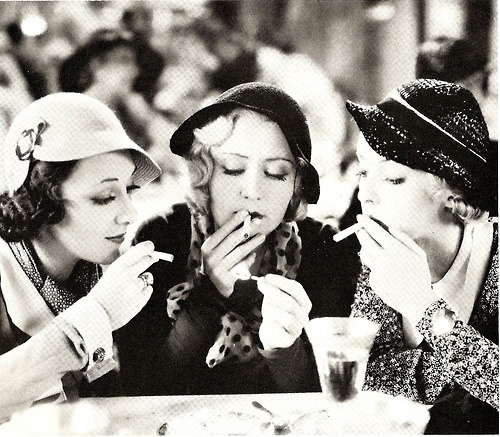miss-flapper-tumblr-ann-dvorak-joan-blondell-and-bette-davis-three-on-a-match-1932